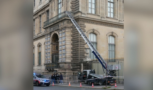 Female suspect, 38, charged in Louvre heist Female suspect, 38, charged in Louvre heist
