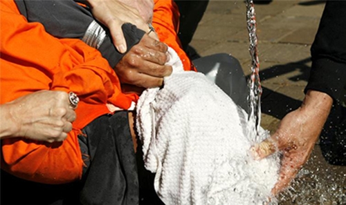 Most Americans back torture of 'terror' suspects: poll Most Americans back torture of 'terror' suspects: poll
