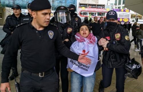  Dozens Detained in Turkey Ahead of May Day Celebrations