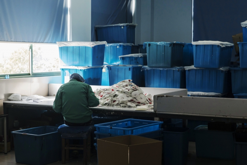 Chinese expats 'buying, exporting  face masks to their home country'  