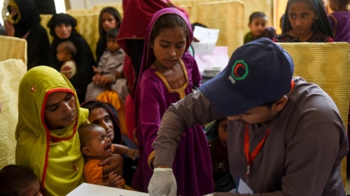 78 Children Infected With HIV at Karachi Hospital, Sindh Government Promises Action 78 Children Infected With HIV at Karachi Hospital, Sindh Government Promises Action