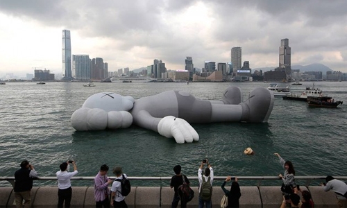 Giant floating mouse-like sculpture arrives in HK harbour