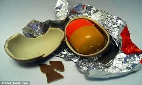 Girls chokes on Kinder Surprise toy, dies Girls chokes on Kinder Surprise toy, dies