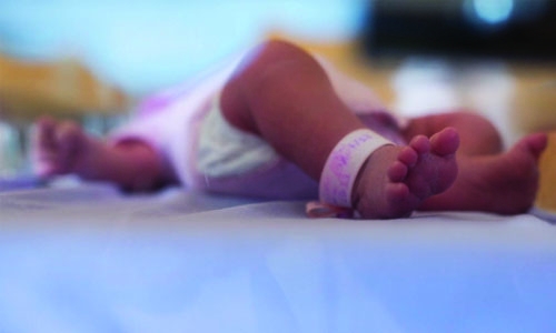 Baby can be allowed to die against parents' wishes