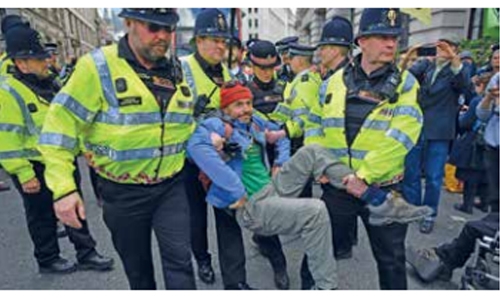 Climate protests disrupt London’s financial hub