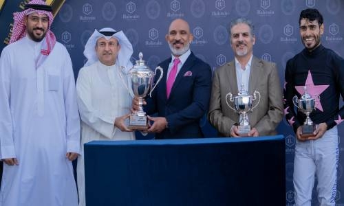 Mars Landing wins Arabian Horse cup in feature race