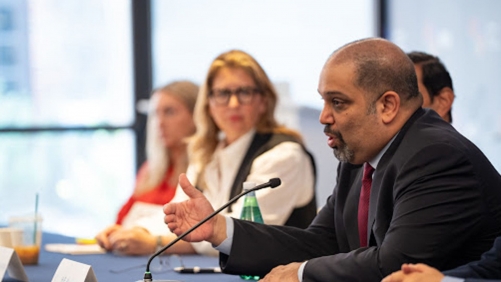 Strong Economic Shift:   Bahrain's Non-Oil Growth Driving  Economic Stability