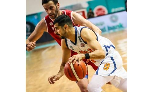 Al Hala, Bahrain Club claim crucial victories in basketball Al Hala, Bahrain Club claim crucial victories in basketball