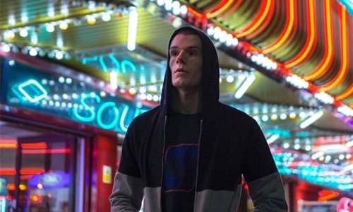 ‘VS.’: Swindells catches eye in a rap drama set in unlikely surrounds of Southend ‘VS.’: Swindells catches eye in a rap drama set in unlikely surrounds of Southend