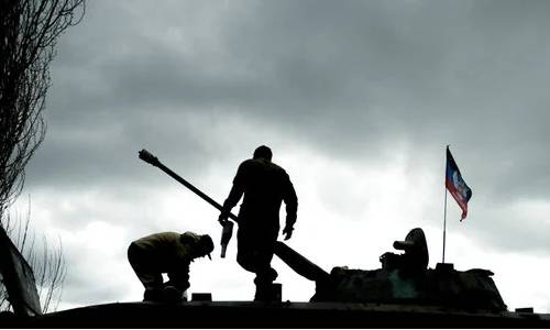 Russia blames its soldiers’ mobile phone use for deadly missile strike Russia blames its soldiers’ mobile phone use for deadly missile strike