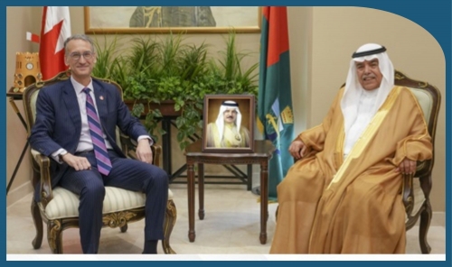Bahrain’s Defence Minister meets US Ambassador Bahrain’s Defence Minister meets US Ambassador