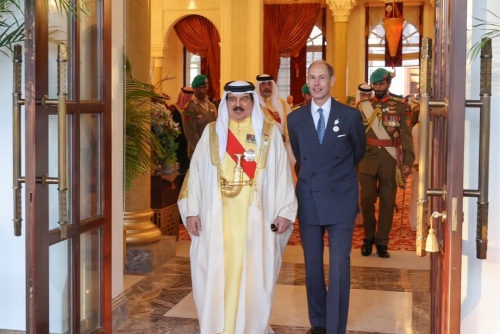 His Majesty King Hamad commends ‘perseverance and dedication’ of Bahraini citizens His Majesty King Hamad commends ‘perseverance and dedication’ of Bahraini citizens