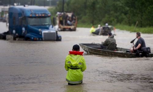 Harvey makes second landfall, hitting Louisiana