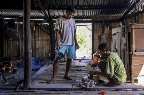 Indonesia’s ‘slave island’: Families trapped in debt fight for freedom Indonesia’s ‘slave island’: Families trapped in debt fight for freedom