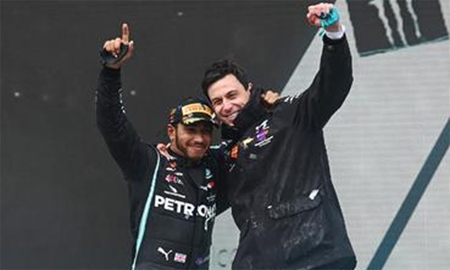 Hamilton contract talks delayed after COVID-19 diagnosis says Wolff