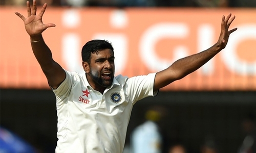 India's Ashwin regains bowling top spot India's Ashwin regains bowling top spot