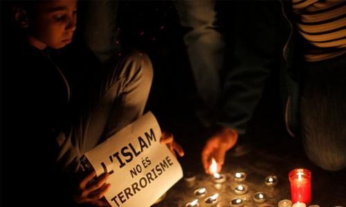 US Muslims face backlash after Paris attacks US Muslims face backlash after Paris attacks