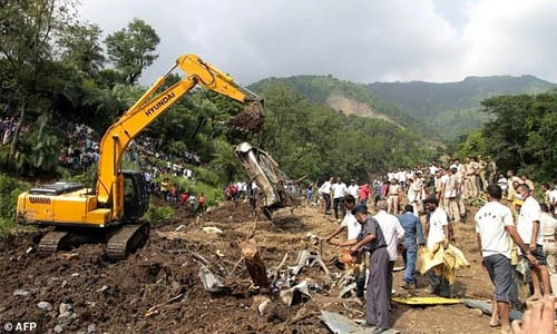 Monsoon landslide kills 45 in northern India