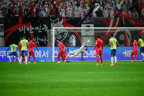 Estevao scores twice as five-star Brazil thrash South Korea 