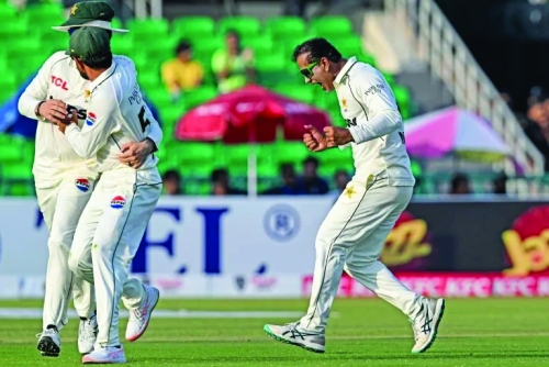 Pakistan fancy chances as spinners run riot in South Africa Test Pakistan fancy chances as spinners run riot in South Africa Test