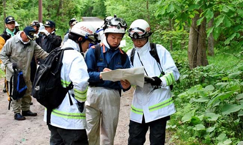Japan rescuers struggle with lack of clues for missing boy