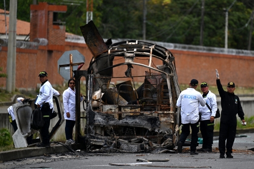 One injured in bomb attack on Colombia military base