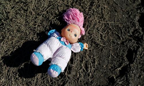 Targeting children: ISIS uses dolls as booby-trap bombs to attack mass Shia pilgrimage Targeting children: ISIS uses dolls as booby-trap bombs to attack mass Shia pilgrimage