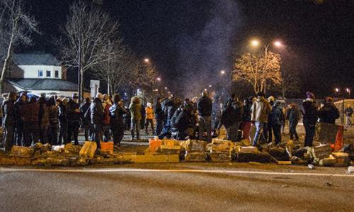 Five shot in US rally over death of black man Five shot in US rally over death of black man