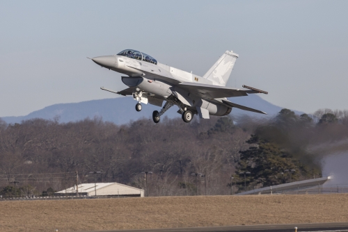 F-16 Block 70 of Bahrain makes maiden flight