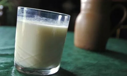 Farm in dock for selling expired milk