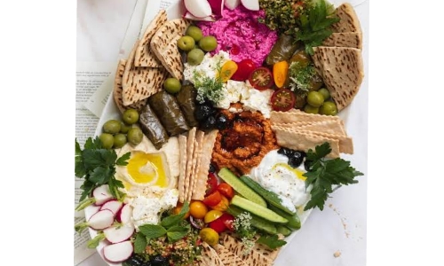 Create this Middle Eastern mix mezza platter to celebrate Mother's Day at home Create this Middle Eastern mix mezza platter to celebrate Mother's Day at home