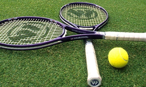 Russia humiliated in Fed Cup, Swiss into semi-finals Russia humiliated in Fed Cup, Swiss into semi-finals