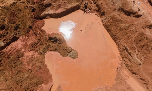Gold Mine Collapse Kills 18 in Guinea, Rescue Efforts Continue Gold Mine Collapse Kills 18 in Guinea, Rescue Efforts Continue
