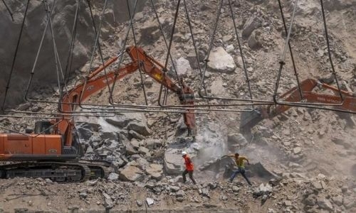 Kashmir tunnel collapse: 9 more bodies found, death toll at 10 Kashmir tunnel collapse: 9 more bodies found, death toll at 10