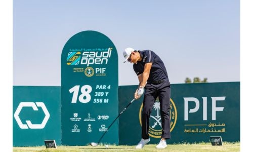 Li and Hend one back of Catlin at top in Saudi Open