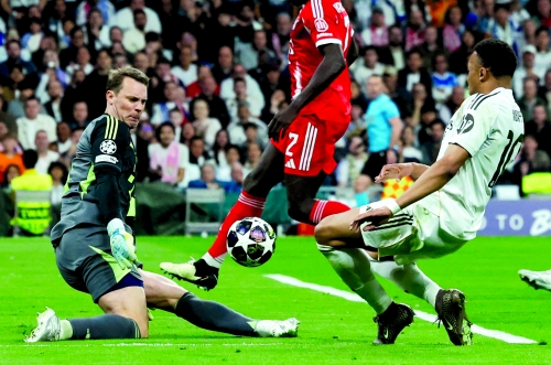Bayern’s Kompany praises ‘special’ Neuer display in win at Real Madrid
