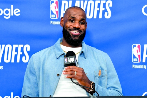 LeBron James says he will play for Philadelphia 76ers LeBron James says he will play for Philadelphia 76ers