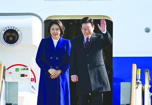 South Korea’s Lee visits China, hoping to sidestep Taiwan tensions 
