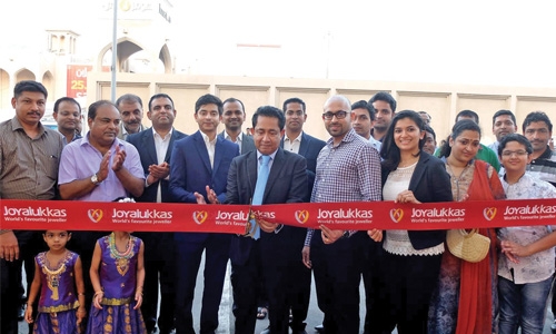 Joyalukkas celebrates Diwali  with showroom in Abu Dhabi