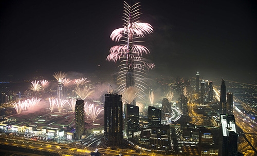 Dubai lit by spectacular New Year fireworks despite fire