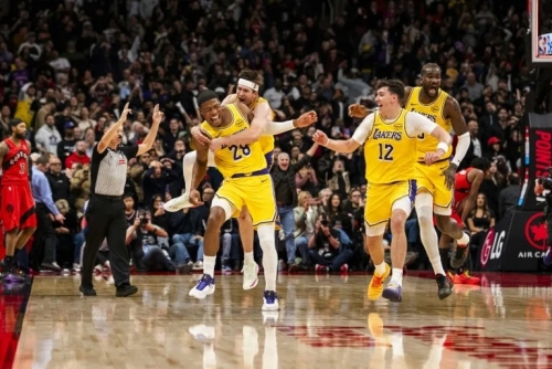 LeBron scoring streak ends as Hachimura, Reaves lift Lakers LeBron scoring streak ends as Hachimura, Reaves lift Lakers