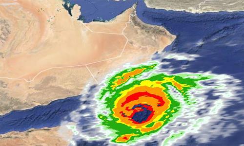 Cyclone Chapala 'live': 30ft waves; Oman, Yemen evacuations begin Cyclone Chapala 'live': 30ft waves; Oman, Yemen evacuations begin