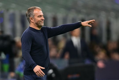 Barca Coach Flick Fumes Over Refereeing Decisions in Defeat at Inter
