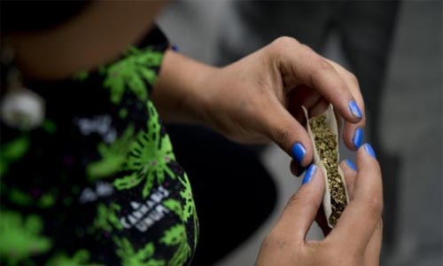 Canada leads way in legalizing marijuana Canada leads way in legalizing marijuana