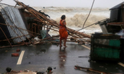 Powerful cyclone Yaas hits land in eastern India Powerful cyclone Yaas hits land in eastern India