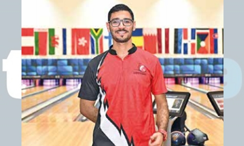 Al Awadhi advances in bowling World Cup