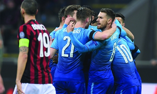 Arsenal stun AC Milan