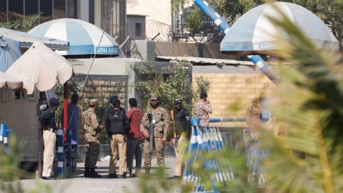 Pakistan Taliban warn of more attacks against police after compound raid