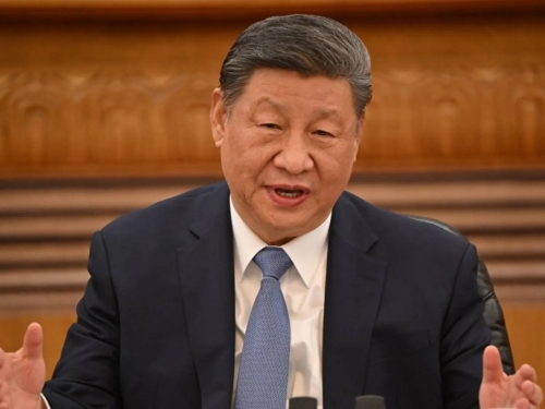 Xi offers China’s support to protect major Mideast shipping routes Xi offers China’s support to protect major Mideast shipping routes