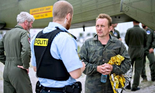 No body in sunken Danish sub, reporter still missing: police
